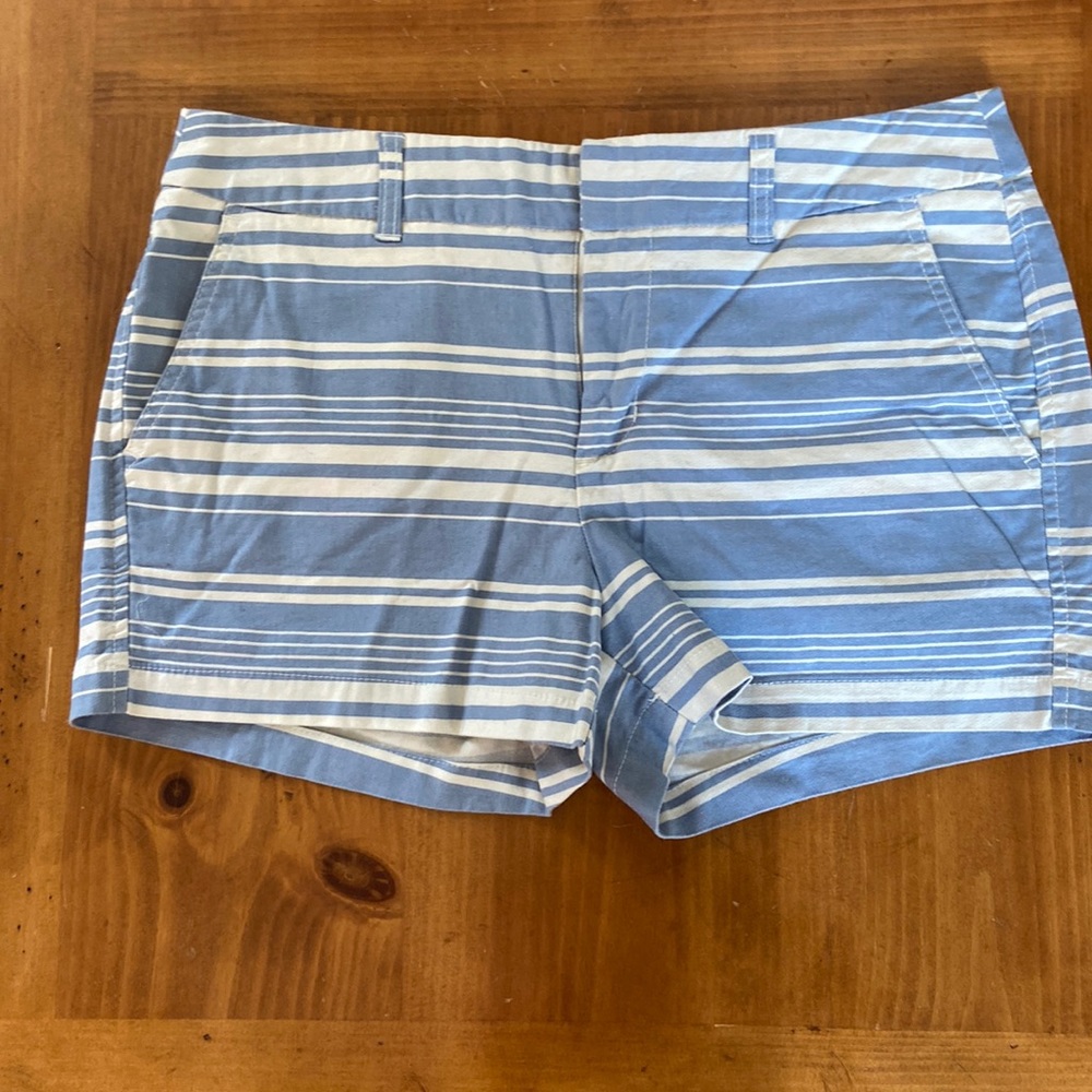 Gap khakis shorts, size 8